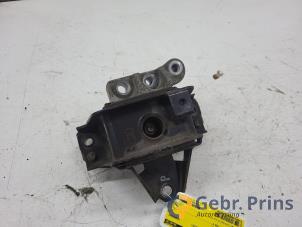 Gebruikte Motorrubber Mitsubishi Outlander (GF/GG) 2.0 16V PHEV 4x4 Prijs € 40,00 Margeregeling aangeboden door Autorec. Gebr. Prins b.v.