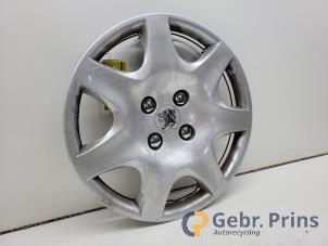 Gebruikte Wieldop Peugeot 308 (4A/C) 1.4 VTI 16V Prijs € 10,00 Margeregeling aangeboden door Autorec. Gebr. Prins b.v.