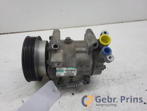 Gebruikte Aircopomp Renault Twingo II (CN) 1.2 16V Prijs € 40,00 Margeregeling aangeboden door Autorec. Gebr. Prins b.v.