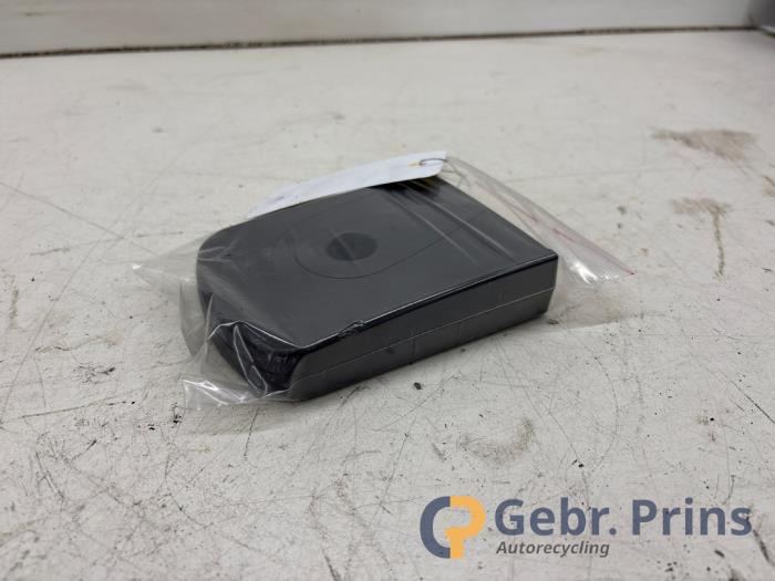 Gebruikte Telefoon Module Ford Focus 2 2.0 16V Prijs € 75,00 Margeregeling aangeboden door Autorec. Gebr. Prins b.v.