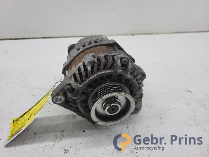 Gebruikte Dynamo Honda Jazz (GE6/GE8/GG/GP) 1.2 VTEC 16V Prijs € 50,00 Margeregeling aangeboden door Autorec. Gebr. Prins b.v.