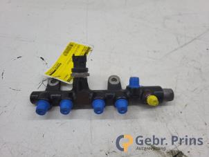 Gebruikte Injector brug Mercedes A (177.0) 1.5 A-180d Prijs € 100,00 Margeregeling aangeboden door Autorec. Gebr. Prins b.v.