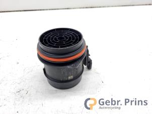 Gebruikte Luchtmassameter Mercedes A (177.0) 1.5 A-180d Prijs € 75,00 Margeregeling aangeboden door Autorec. Gebr. Prins b.v.