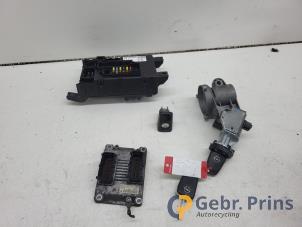 Gebruikte Kontaktslot + computer Opel Corsa D 1.2 16V Prijs € 100,00 Margeregeling aangeboden door Autorec. Gebr. Prins b.v.