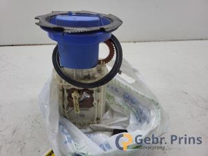 Gebruikte Brandstofpomp Elektrisch Volkswagen Golf V (1K1) 2.0 TFSI GTI 16V Prijs € 35,00 Margeregeling aangeboden door Autorec. Gebr. Prins b.v.
