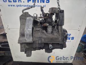 Gebruikte Versnellingsbak Volkswagen Polo IV (9N1/2/3) 1.4 16V Prijs € 150,00 Margeregeling aangeboden door Autorec. Gebr. Prins b.v.