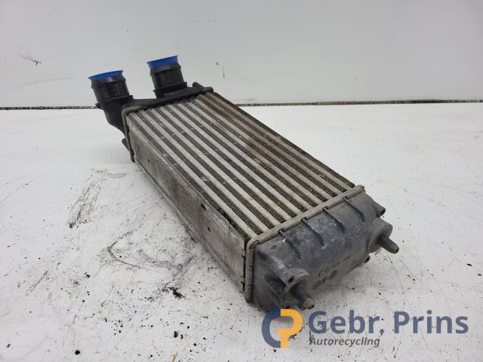 Intercooler van een Citroën Berlingo 1.6 Hdi 75 2012