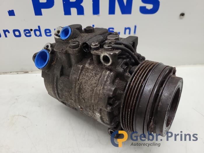Gebruikte Aircopomp BMW 3 serie (E46/2) 320 Ci 24V Prijs € 50,00 Margeregeling aangeboden door Autorec. Gebr. Prins b.v.