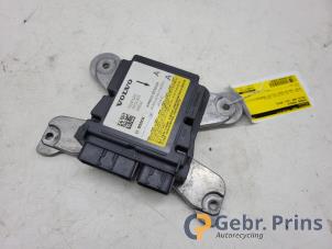 Gebruikte Airbag Module Volvo S60 III (ZS) 2.0 T5 16V Prijs € 300,00 Margeregeling aangeboden door Autorec. Gebr. Prins b.v.