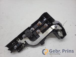 Gebruikte Accu sensor Volvo S60 III (ZS) 2.0 T5 16V Prijs € 50,00 Margeregeling aangeboden door Autorec. Gebr. Prins b.v.