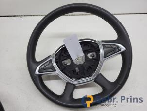 Gebruikte Stuurwiel Dacia Lodgy (JS) 1.3 TCE 130 16V Prijs € 50,00 Margeregeling aangeboden door Autorec. Gebr. Prins b.v.