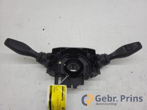 Gebruikte Combischakelaar Stuurkolom Ford Fiesta 6 (JA8) 1.0 EcoBoost 12V 100 Prijs € 25,00 Margeregeling aangeboden door Autorec. Gebr. Prins b.v.