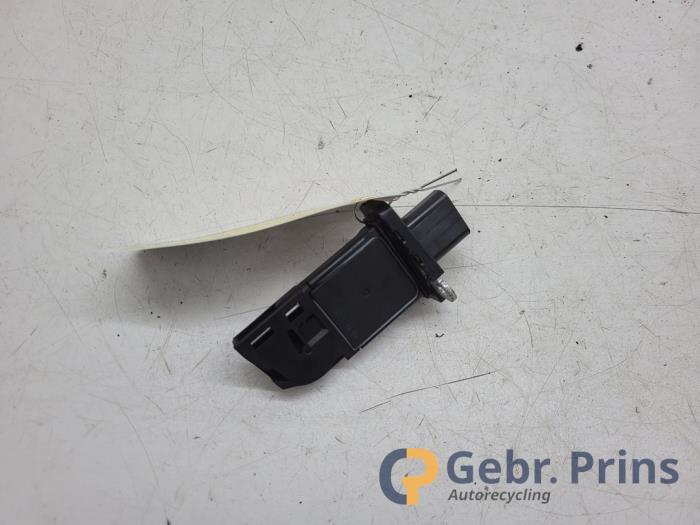 Gebruikte Luchtmassameter Ford Fiesta 6 (JA8) 1.0 EcoBoost 12V 100 Prijs € 25,00 Margeregeling aangeboden door Autorec. Gebr. Prins b.v.