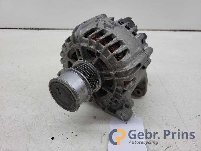 Gebruikte Dynamo Volkswagen Polo V (6R) 1.0 TSI 12V BlueMotion Prijs € 50,00 Margeregeling aangeboden door Autorec. Gebr. Prins b.v.
