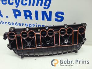 Gebruikte Inlaatspruitstuk Seat Leon (1P1) 2.0 TDI 16V FR Prijs € 100,00 Margeregeling aangeboden door Autorec. Gebr. Prins b.v.