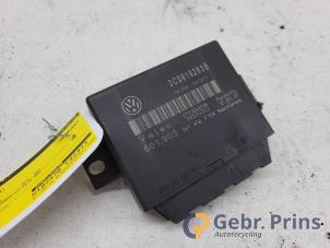 Gebruikte Module PDC Volkswagen Passat Variant (3C5) 2.0 FSI 16V Prijs € 20,00 Margeregeling aangeboden door Autorec. Gebr. Prins b.v.