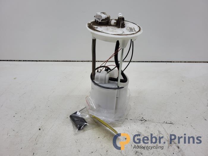 Gebruikte Tank element Pomp Suzuki Vitara (LY/MY) 1.6 16V VVT Prijs € 75,00 Margeregeling aangeboden door Autorec. Gebr. Prins b.v.
