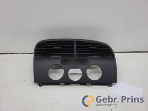 Gebruikte Luchtrooster Dashboard Seat Altea (5P1) 1.4 TSI 16V Prijs € 40,00 Margeregeling aangeboden door Autorec. Gebr. Prins b.v.