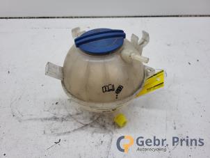 Gebruikte Expansievat Seat Altea (5P1) 1.4 TSI 16V Prijs € 15,00 Margeregeling aangeboden door Autorec. Gebr. Prins b.v.