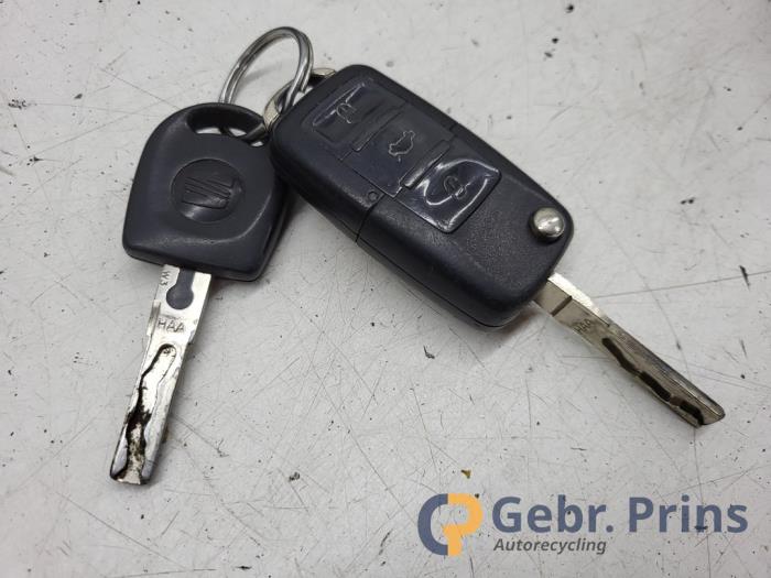 Kontaktslot + computer van een Seat Altea (5P1) 1.4 TSI 16V 2009