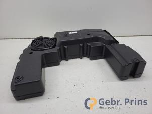 Gebruikte Subwoofer Audi A1 Sportback (8XA/8XF) 1.2 TFSI Prijs € 50,00 Margeregeling aangeboden door Autorec. Gebr. Prins b.v.