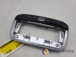 Gebruikte Alarmlicht Schakelaar Fiat Punto Evo (199) 1.4 Prijs € 15,00 Margeregeling aangeboden door Autorec. Gebr. Prins b.v.