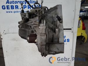 Gebruikte Versnellingsbak Renault Scénic II (JM) 1.6 16V Prijs € 250,00 Margeregeling aangeboden door Autorec. Gebr. Prins b.v.