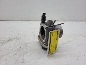 Gebruikte Gasklephuis Renault Scénic II (JM) 1.6 16V Prijs € 30,00 Margeregeling aangeboden door Autorec. Gebr. Prins b.v.
