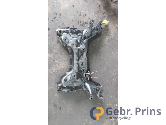Gebruikte Subframe Citroen C4 Berline (NC) 1.6 16V VTi Prijs € 100,00 Margeregeling aangeboden door Autorec. Gebr. Prins b.v.