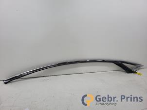 Gebruikte Sierstrip Tesla Model X 90D Prijs € 40,00 Margeregeling aangeboden door Autorec. Gebr. Prins b.v.