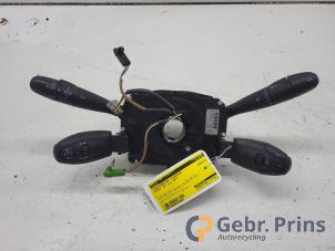 Gebruikte Combischakelaar Stuurkolom Peugeot 207 CC (WB) 1.6 16V Prijs € 35,00 Margeregeling aangeboden door Autorec. Gebr. Prins b.v.