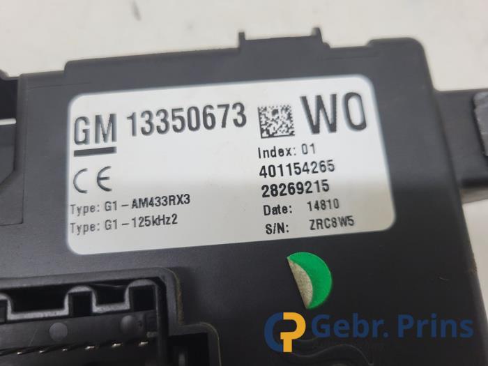 Zekeringkast van een Opel Corsa D 1.4 16V Twinport 2010