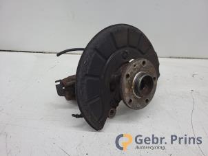 Gebruikte Fusee links-voor Volkswagen Eos (1F7/F8) 1.4 TSI 16V BlueMotion Prijs € 40,00 Margeregeling aangeboden door Autorec. Gebr. Prins b.v.