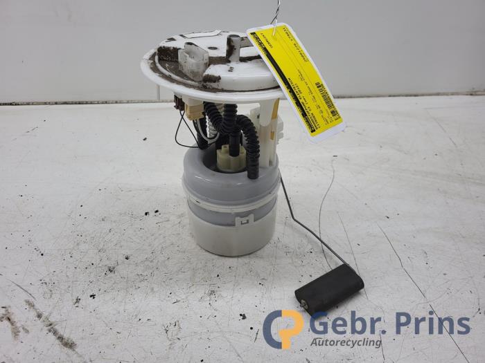 Gebruikte Tank element Pomp Citroen C3 (SC) 1.2 VTi 82 12V Prijs € 50,00 Margeregeling aangeboden door Autorec. Gebr. Prins b.v.