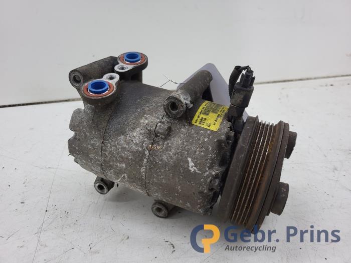 Gebruikte Pomp Airco Volvo C30 (EK/MK) 2.0 16V Prijs € 50,00 Margeregeling aangeboden door Autorec. Gebr. Prins b.v.