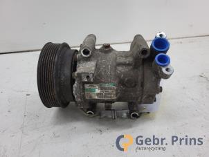 Gebruikte Pomp Airco Renault Twingo II (CN) 1.2 16V Prijs € 40,00 Margeregeling aangeboden door Autorec. Gebr. Prins b.v.