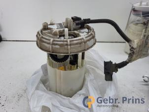 Gebruikte Tank element Pomp Opel Corsa D 1.4 16V Twinport Prijs € 40,00 Margeregeling aangeboden door Autorec. Gebr. Prins b.v.