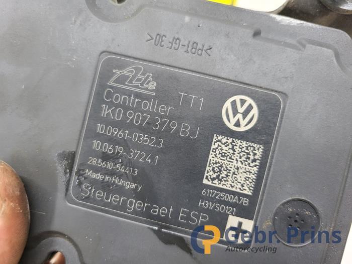 ABS Pomp van een Seat Leon (1P1) 1.4 TSI 16V 2011