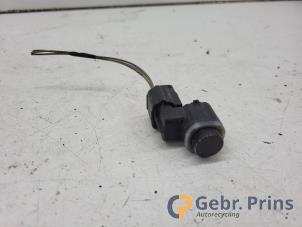 Gebruikte PDC Sensor Renault Megane III Grandtour (KZ) 1.5 dCi 110 Prijs € 15,00 Margeregeling aangeboden door Autorec. Gebr. Prins b.v.