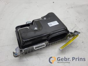 Gebruikte Computer Body Control Tesla Model Y (5YJY) RWD Prijs € 250,00 Margeregeling aangeboden door Autorec. Gebr. Prins b.v.