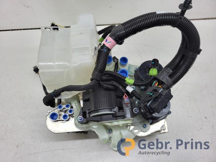 Warmtewisselaar van een Tesla Model Y (5YJY) RWD 2023