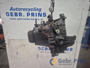 Gebruikte Versnellingsbak Peugeot 206 (2A/C/H/J/S) 1.4 XR,XS,XT,Gentry Prijs € 150,00 Margeregeling aangeboden door Autorec. Gebr. Prins b.v.