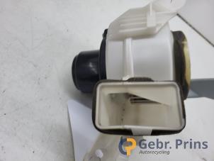 Gebruikte Chaufage Ventilatiemotor Toyota Prius (NHW20) 1.5 16V Prijs € 35,00 Margeregeling aangeboden door Autorec. Gebr. Prins b.v.