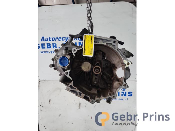 Gebruikte Versnellingsbak Volkswagen Polo VI (AW1) 1.0 TSI 12V Prijs € 450,00 Margeregeling aangeboden door Autorec. Gebr. Prins b.v.