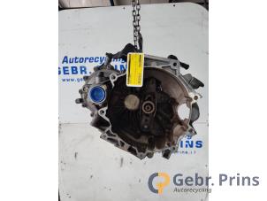 Gebruikte Versnellingsbak Volkswagen Polo VI (AW1) 1.0 TSI 12V Prijs € 450,00 Margeregeling aangeboden door Autorec. Gebr. Prins b.v.