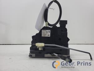 Gebruikte Deurslot Mechaniek 4Deurs links-voor Opel Corsa E 1.0 SIDI Turbo 12V Prijs € 25,00 Margeregeling aangeboden door Autorec. Gebr. Prins b.v.