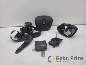 Gebruikte Airbag Set + Module Renault Clio IV (5R) 1.2 16V Prijs € 450,00 Margeregeling aangeboden door Autorec. Gebr. Prins b.v.