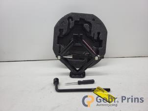 Gebruikte Krikset Kia Picanto (JA) 1.0 12V Prijs € 35,00 Margeregeling aangeboden door Autorec. Gebr. Prins b.v.