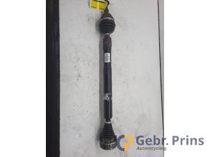 Gebruikte Aandrijfas rechts-voor Volkswagen Scirocco (137/13AD) 1.4 TSI 160 16V Prijs € 75,00 Margeregeling aangeboden door Autorec. Gebr. Prins b.v.