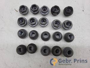 Gebruikte Wielbouten set Ford Transit 2.0 TDCi 16V Eco Blue 130 Prijs € 24,20 Inclusief btw aangeboden door Autorec. Gebr. Prins b.v.